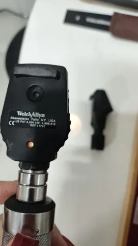 Oftalmoscópio e retinoscópio sem bateria  equipamento médico 