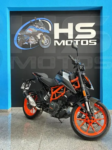 DUKE 390 PRATA 2022/2023