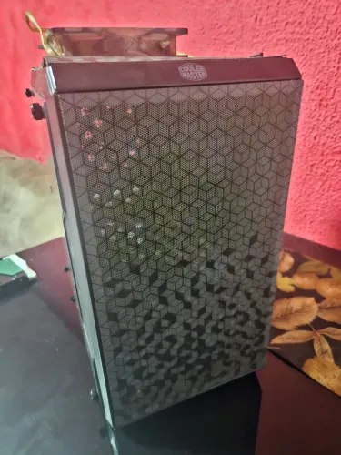Gabinete Cooler Master MasterBox Q300L