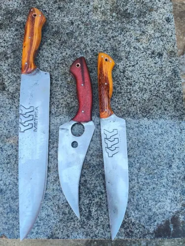 Kits com três facas artesanal fabricação própria 