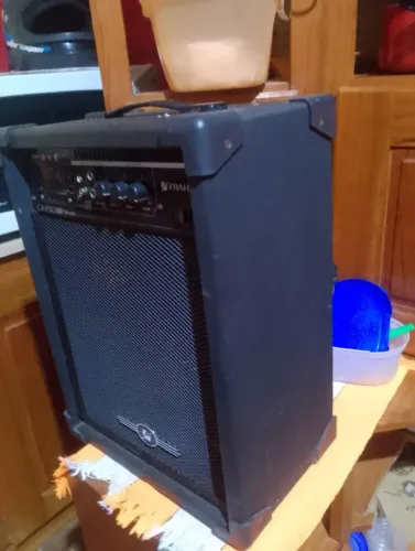 Tou vendendo essa caixa de som nova
