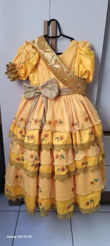 Vestido Festa Junina - Tema Girassol - 5 a 7 anos