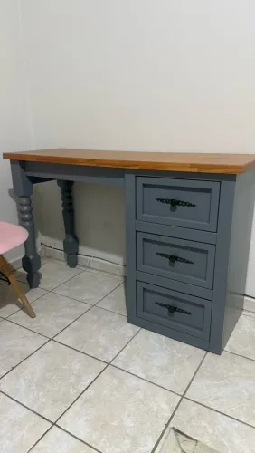 Escrivaninha / aparador