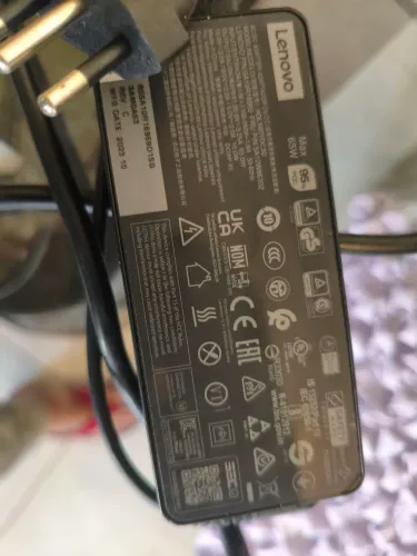 Carregador tipo C Lenovo original