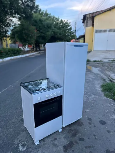 Geladeira e fogão 