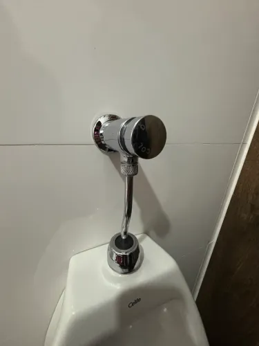Mictório Celite com kit válvula DOCOL