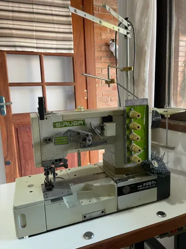Máquina Galoneira Industrial Siruba F007d