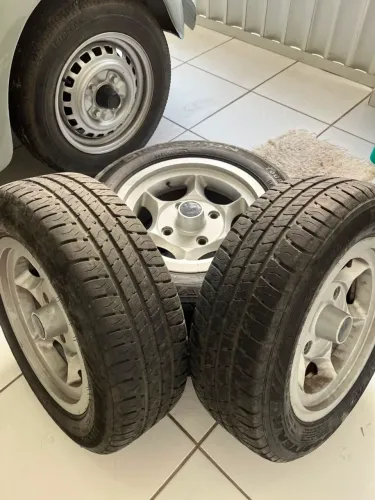 4 Pneus Goodyear 175/65 R14 com Rodas ZERO