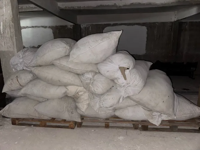 Tecidos brancos retalhos 