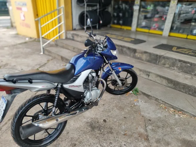 Vendo Titan 150 2009 ks azul