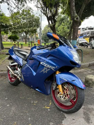 Honda CBR 1100XX Super BlackBird 2003 Injetada Raridade!