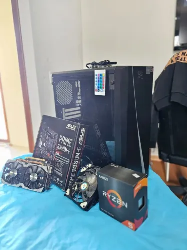 Kit PC Gamer (Quase Pronto): Ryzen 5 2600X + GTX 1060 6GB + Placa Mãe + Gabinete