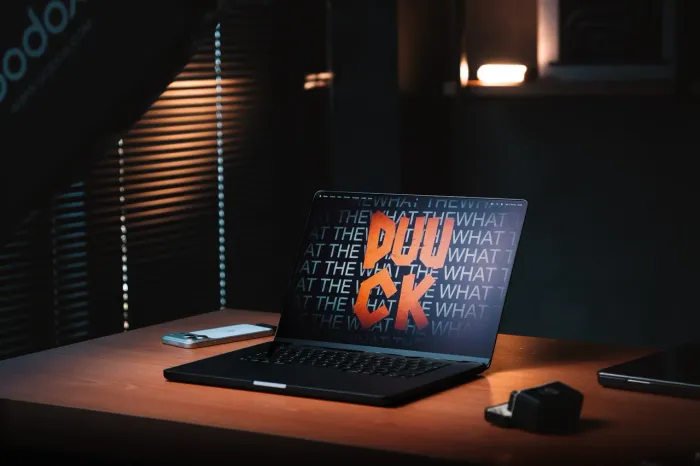 MacBook Pro M5 Max 48GB 2TB 16 Nano Texture