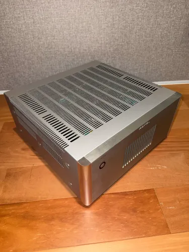 Amplificador de Potência Rotel RMB-1555 5 Canais | 5x120W RMS | Excelente Estado