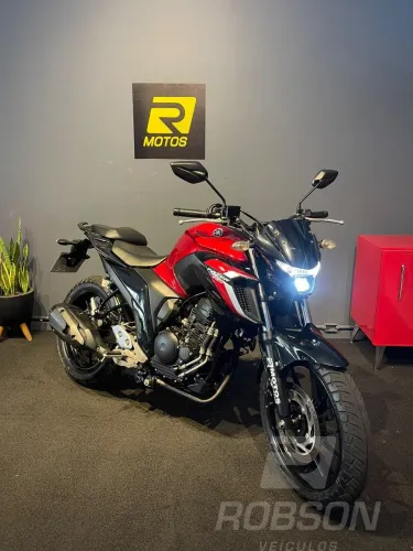 FZ25 250 FAZER FLEX VERMELHA 2024/2024