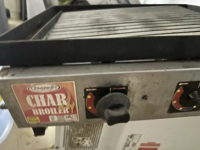 Char Broiler Profissional a Gás - Ideal para Hamburguerias e Restaurantes