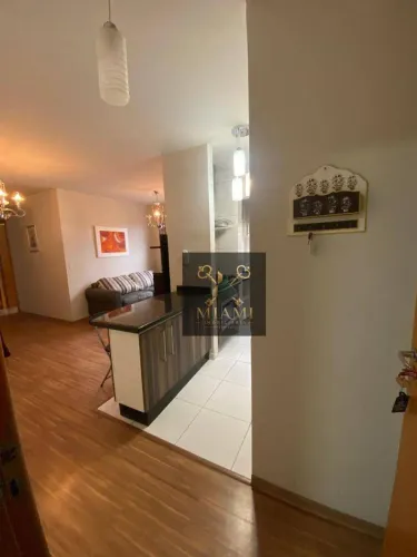 Apartamento com 2 dormitórios para alugar, 58 m² por R$ 3.050,00/mês - Uberaba - Curitiba/