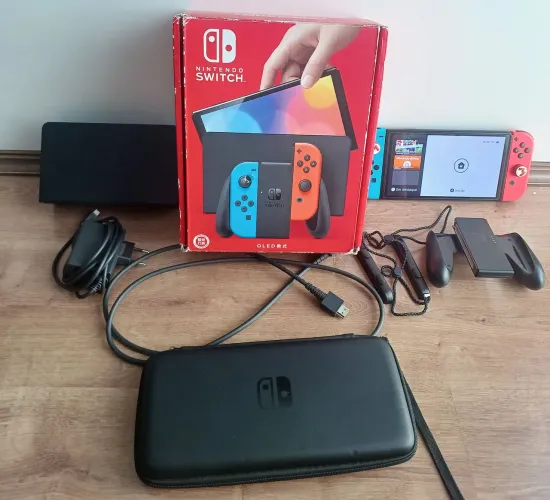 Nintendo Switch oled neon desbloqueado seminovo