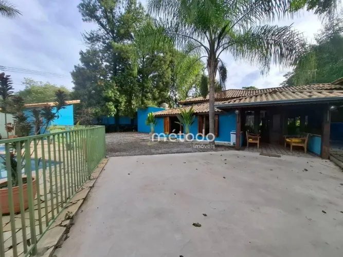 Chácara à venda, 1406 m² por R$ 2.900.000,00 - Freguesia da Escada - Guararema/SP