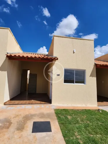 CASA À VENDA SETOR CRISTINA | TRINDADE codigo: 360002