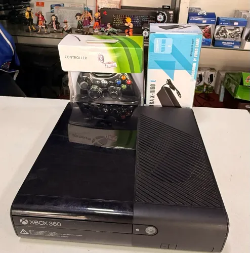 Xbox 360 d.e.b.l.o.q.u.a.d.o com 30 jogos na memória