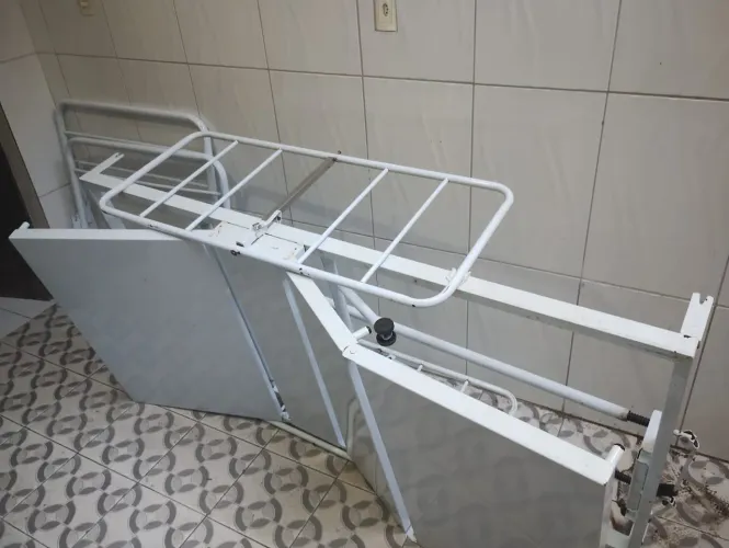 Cama hospitalar em ótimo estado !!!!