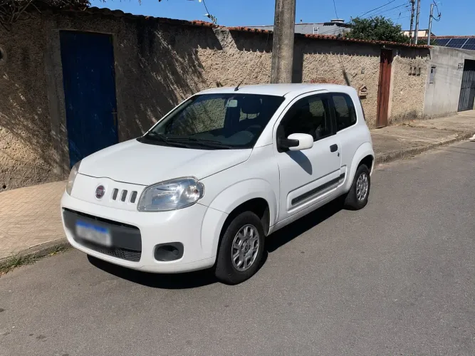 Fiat Uno Vivace 1.0 EVO Fire Flex 8V 3P 2013