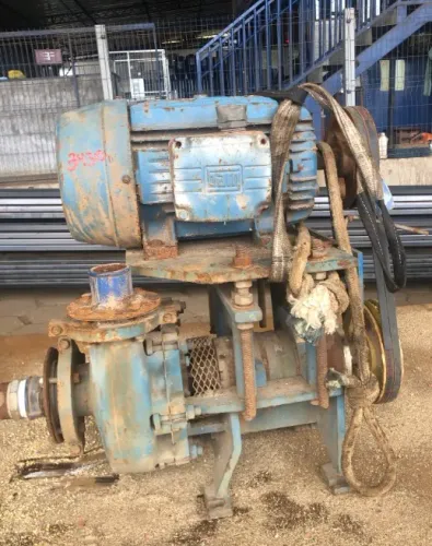 Motor com Bomba 25 CV WEG - 1.760 RPM - 343 kg