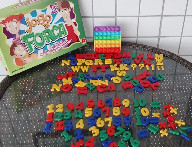 Super Kit Educativo com 124 Letras e Números/Jogo da Forca/ Pop It Anti Stress Sensorial
