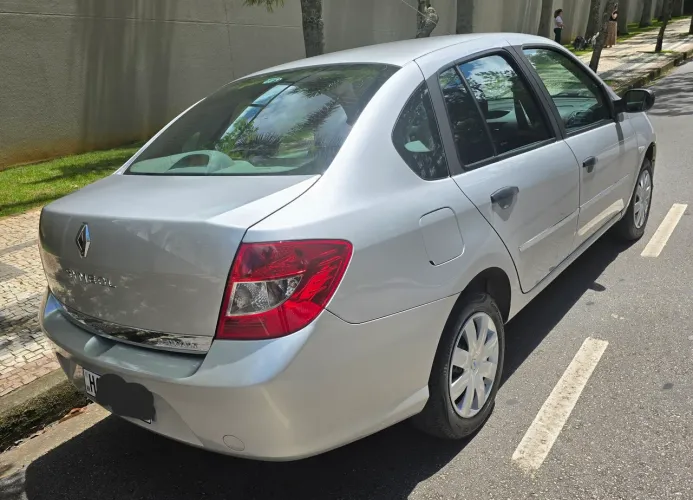 Renault Symbol Expression Hi-flex 1.6 8V 4P 2011