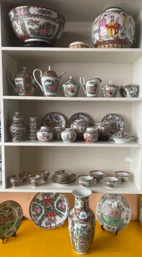 Kit de 40 peças porcelana chinesas.