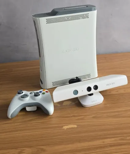 Xbox 360 Arcade 500GB Destravado RGH 