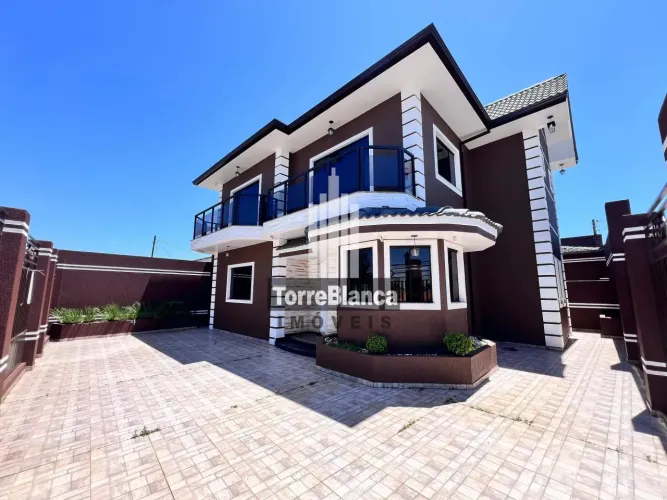 Locação - Sobrado com 4 quartos (sendo 1 suíte), 4 vagas cobertas, Churrasqueira, 240 m², 