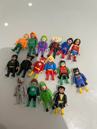 Coleção Kinder ovo Playmobil DC