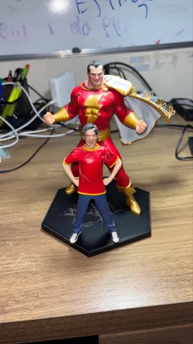 Estatua Shazam Iron studios