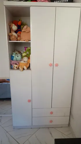 Guarda roupa infantil