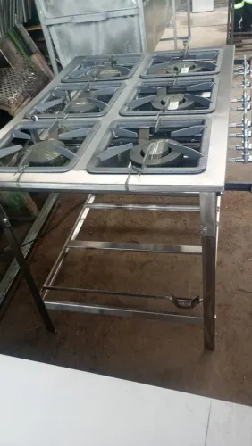 Montagem de cozinha industrial