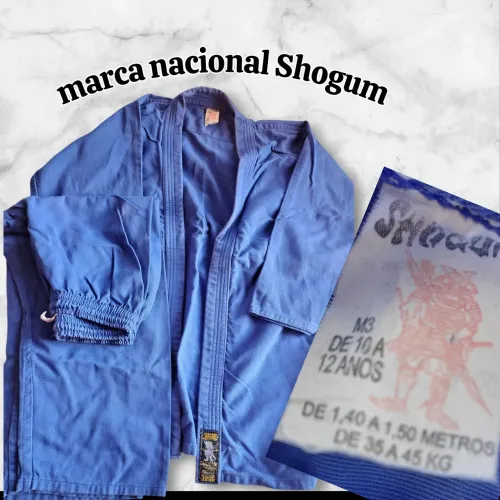 Kimono azul sem faixa