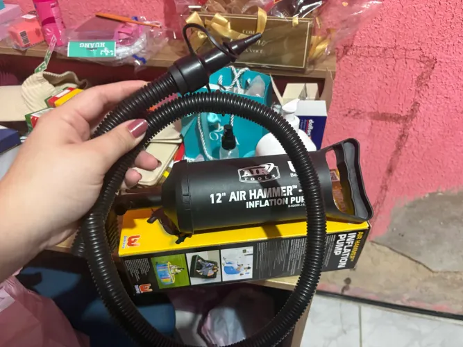 Vendo Bomba de Ar Manual e Travesseiro Inflável