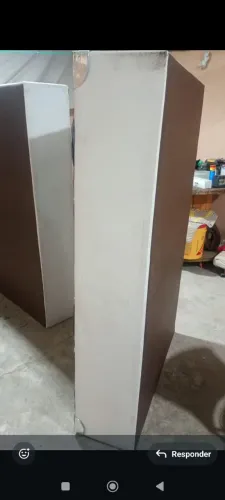 Vendo box queen, tem todos os pesinhos, está em ótimo estado, valor 350 reais!