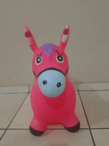Brinquedo pula pula inflável Burro Rosa