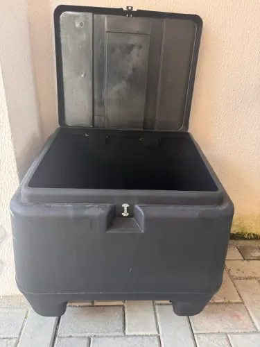 Baú 80L Pro Tork plástico reforçado 