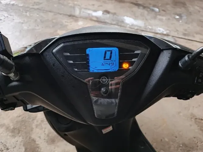 Falou 125cc muito nova apenas 1.280km rodados ABS startup vem aproveita a promo fim de ano