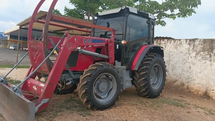 Massey Ferguson MF 4707