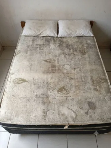 Cama Box Sealy. 88cm X 188cm