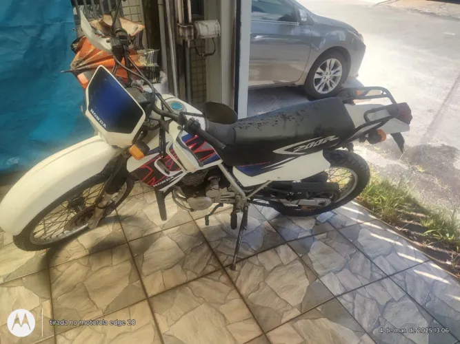 Moto Honda XR 200R ( 2001 )