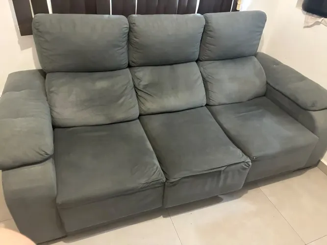 ? SOFÁ RETRÁTIL 3 LUGARES - PREÇO DE MUDANÇA!