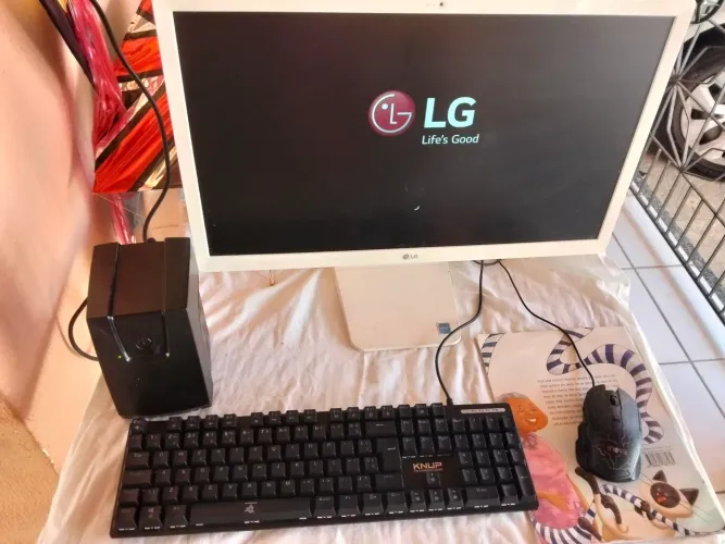 Vendo computador da marca LG funcionando normalmente 