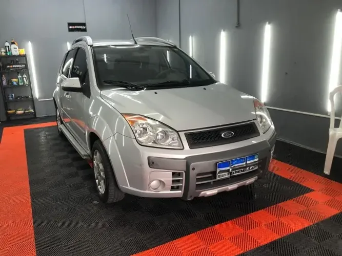 Ford Fiesta Trail 1.0 8V Flex 5P 2010