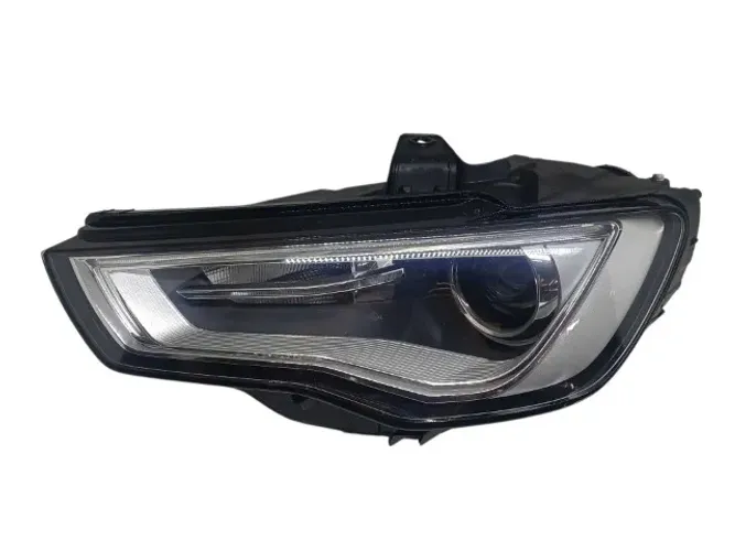 Farol dianteiro esquerdo Recuperado Audi A3 Tfsi 1.8 2015
